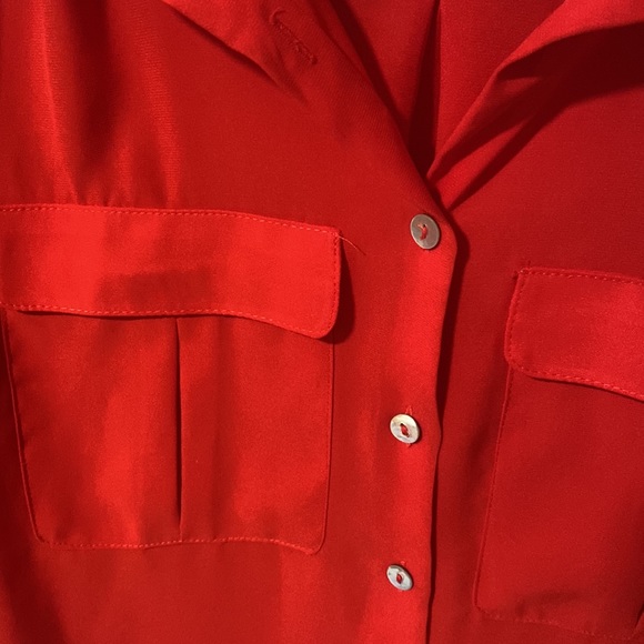 🩷3 for $20🩷 H&M elegant red blouse - Picture 5 of 8